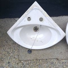 corner sink