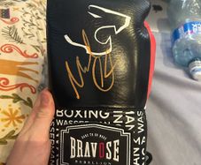 Michael Conlan Signed Bravose Rebellion 10oz Glove with Photo Provenance