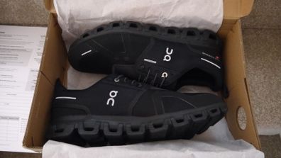 NEW On Cloud 6 WP Trainers Size 11UK - Water Proof