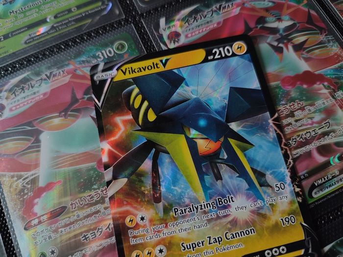 Vikavolt V ! Ultra Rare ! from Darkness Ablaze Set ! 2020 ! Pokemon Card !