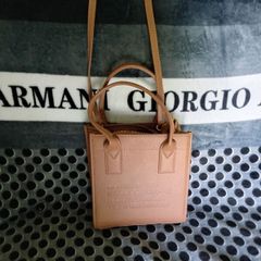 tan handbag