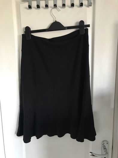 ladies black skirt size 12