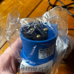 Industrial plug WP323 32A 2P+E