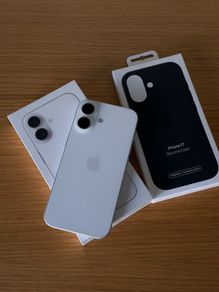 iPhone 17 256GB White Excellent Condition