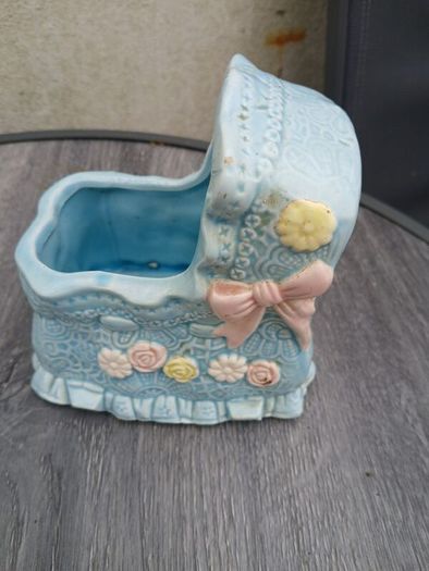 Vintage Ceramic Basinett Planter