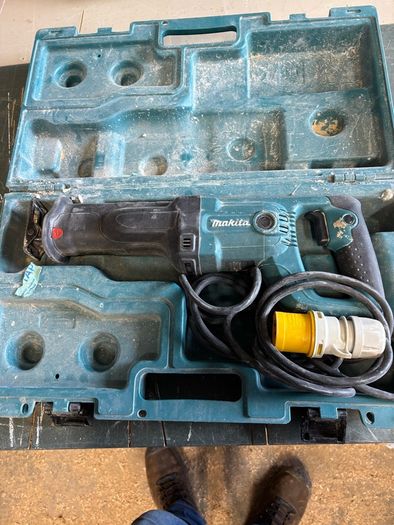 makita saw