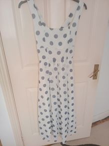 womens dress size M/L