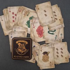 Harry Potter, hogwarts playing cards, cased.
