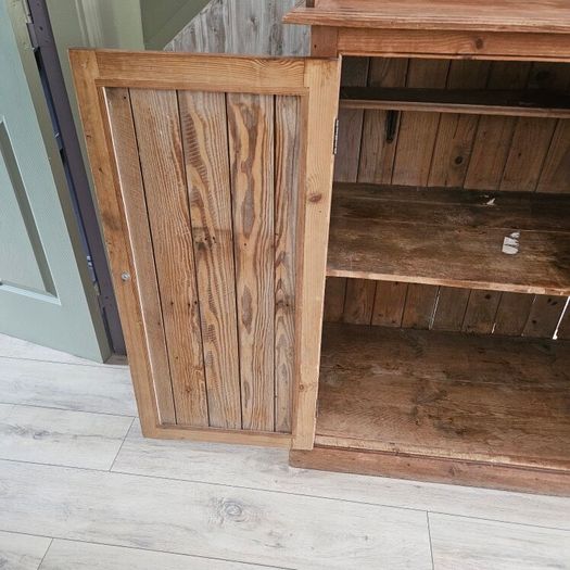 old Irish Pine kitchen press