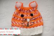 Hand knit baby hats 6-12 months