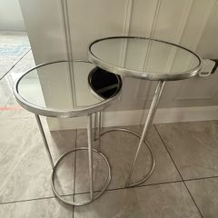 Mirror nest tables