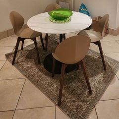 Dining table set