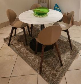 Dining table set
