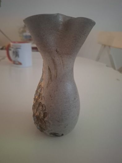 vintage scupture vase Dun Caoin