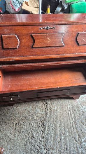 vintage bureau for upcycling