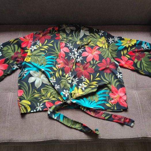 Multi Floral Wrap Long Sleeve Top   Stradivarius, Size M