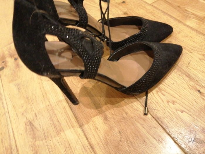 high heal shoes