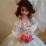 singing and moving doll Image 2