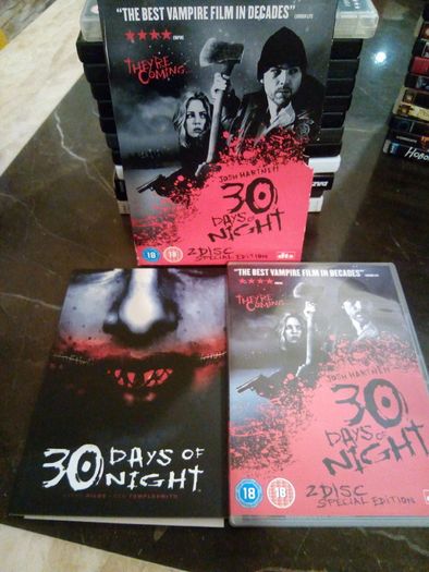 30 Days Of Night 2 Disc Dvd Set With Comic Book Vampire Horror