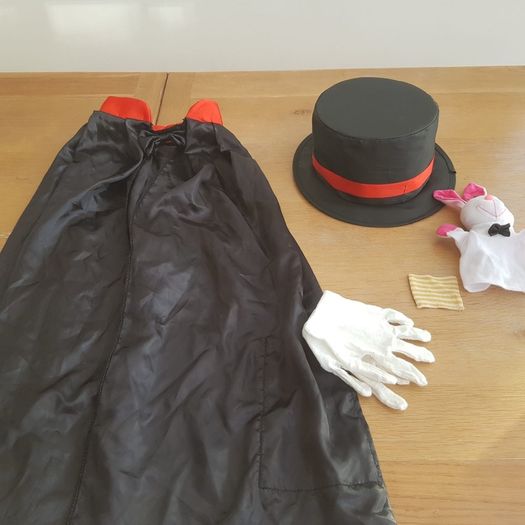 magician outfit