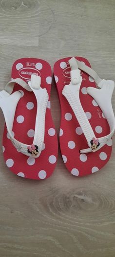 brand new Minnie Mouse sandals size EUR 27/28