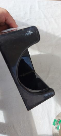 Murphys beer mat holder ,used condition ,see pictures for condition, hard to come by ,,buyer collects or pays postage thank you, A little crack one side but overall nice condition,