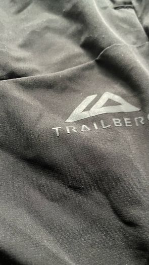 Trailberg tracksuit size XS black