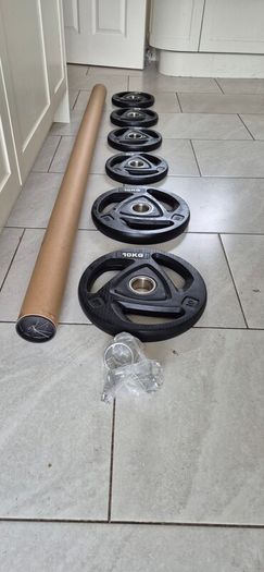 brand new olympic tri grip weight lifting set A