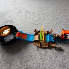 Hotwheels Portable Monster Truck Set