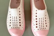 New Leigh Tucker slip on water trainers for beach / pool