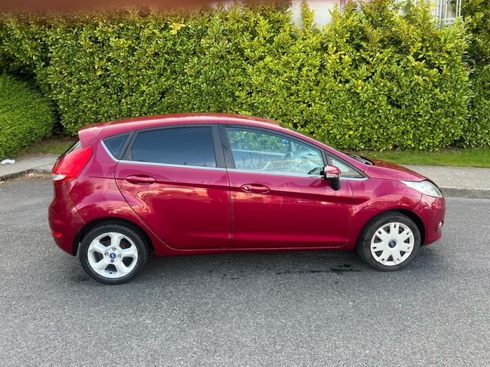 2009 Ford Fiesta