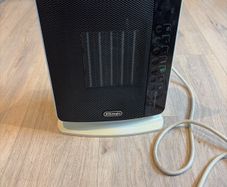 De Longhi ceramic heater (electric, plugin)