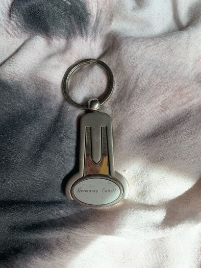Golf magnetic puck metal keychain