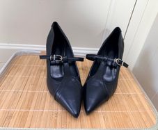Brand New Bellivaro Black Leather Mary Jane Court Shoes UK 4 / EU 37