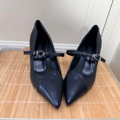 Brand New Bellivaro Black Leather Mary Jane Court Shoes UK 4 / EU 37