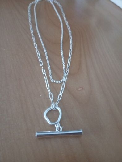 Nice necklace brand new .