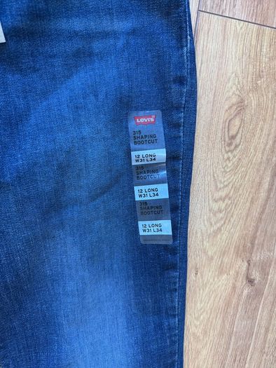 Levi's Women's jean's brand new with tags W31 L34