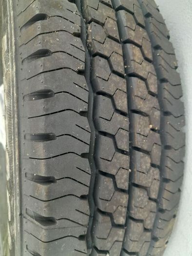 Set of 2 NEW Tyres 185R14C 102/100R and Tubes