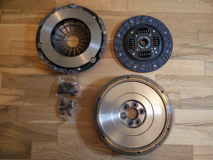 Alhambra Galaxy Sharan 1.9tdi (90bhp 110bhp) 1.8T (150bhp) CLUTCH KIT + Solid Flywheel