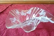 Art Deco 8 Inches Wide Centerpiece Glass Bowl With Embossed Leaves Decoration