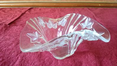 Art Deco 8 Inches Wide Centerpiece Glass Bowl With Embossed Leaves Decoration