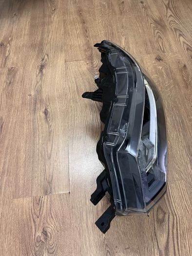 nissan qashqai headlight