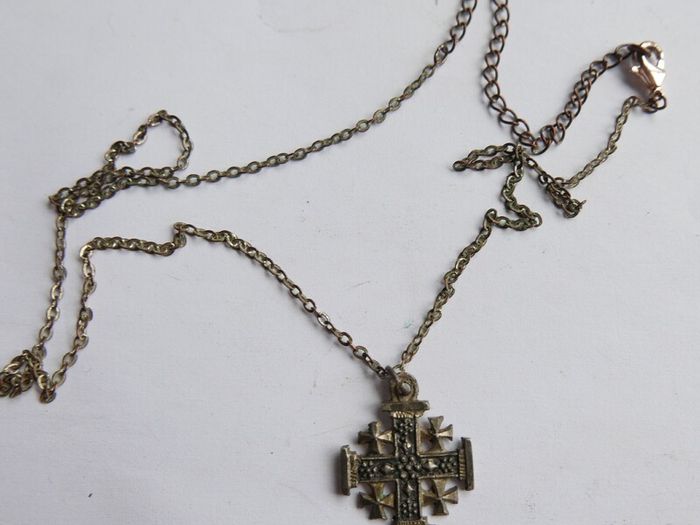 Vintage Jerusalem Cross Pendant Necklace 19" length