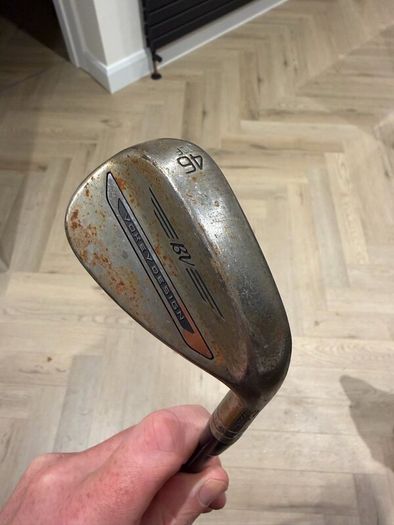 Tour raw 46f sm11 vokey wedge
