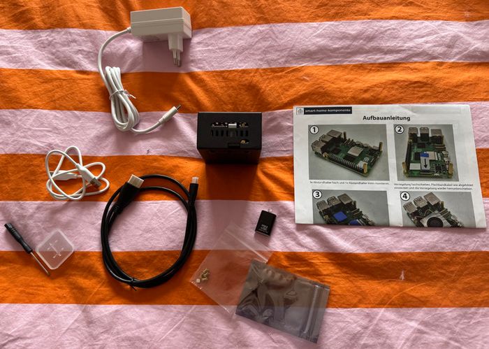 Raspberry Pi 5 8 GB Kit (Metal Case | Active Cooling | M.2 NVMe PCIe SSD | Micro HDMI 4K | ideal for Home Assistant and smart home)