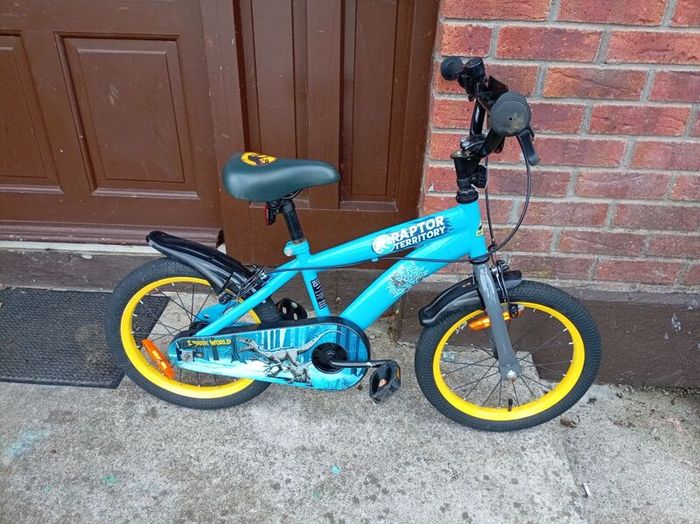 boys 16" Wheel bike. Never used