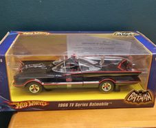 SIGNED Batman '66 Hot Wheels Batmobile 2007 Signed by Adam West and Burt Ward