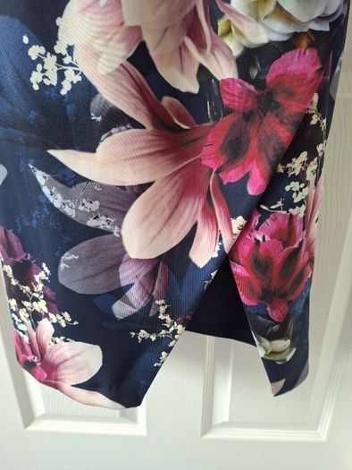 Coast Navy Floral  S/L Dress in Size 12