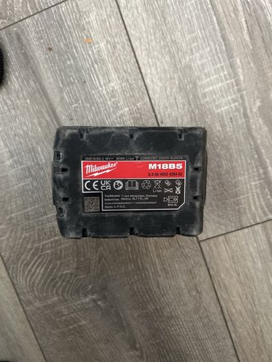 Milwaukee M18 redlithium 5.0 Ah battery pack