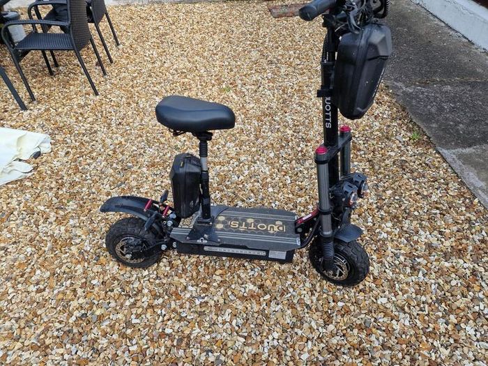 Duotts D88 Electric Scooter - Dual Motor 5600W